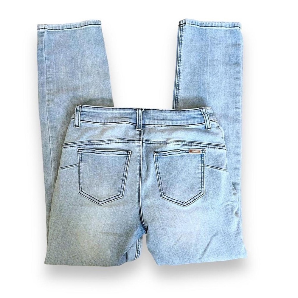 NWOT Light wash mid rise straight leg jeans